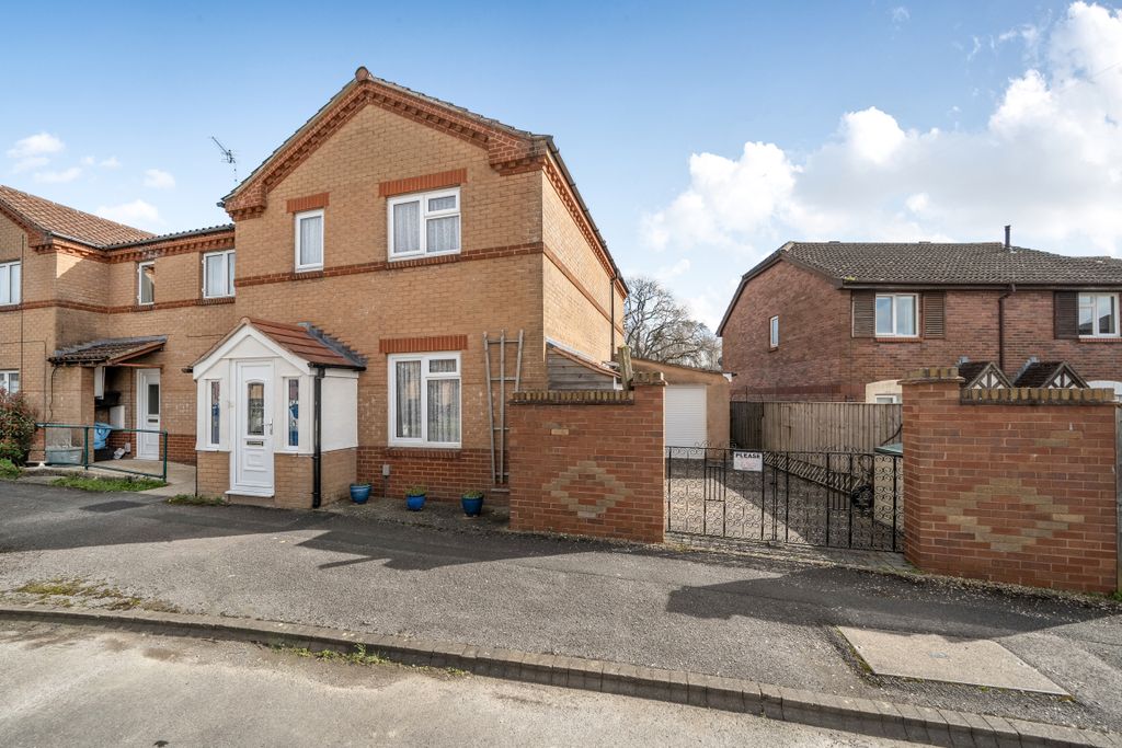 Property photo 1 of 14 1428852169B9435879Aa1