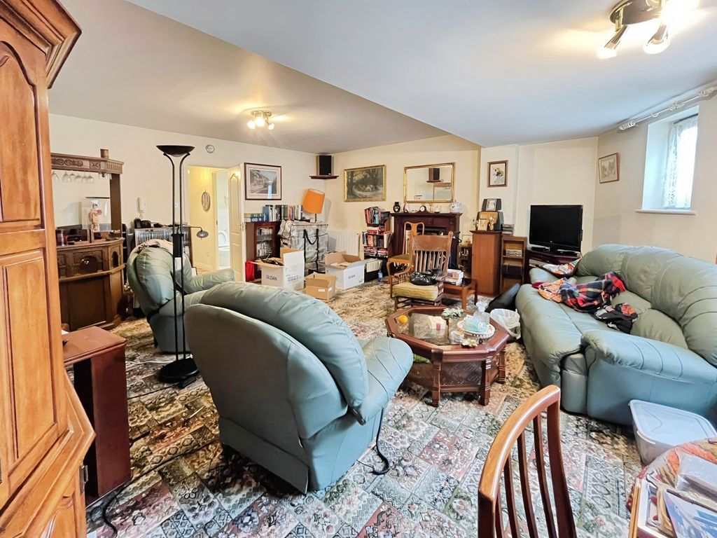 Property photo 3 of 10 3A614d3d-Whatsapp 20Image 202025-07-21 20At 2014.5