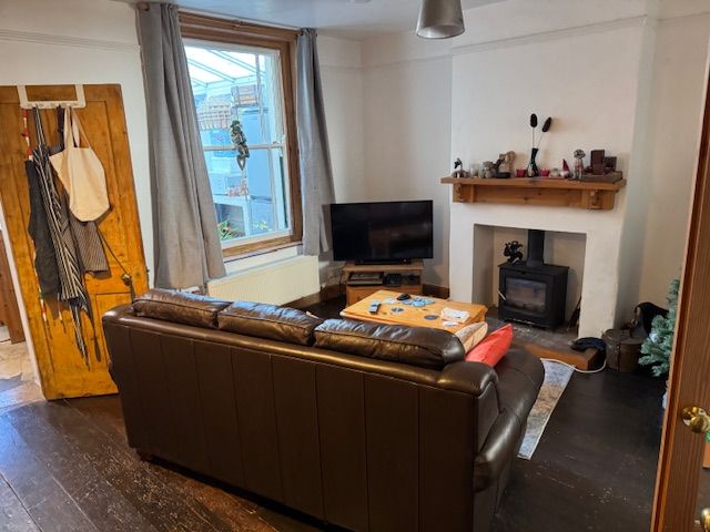 Property photo 2 of 11