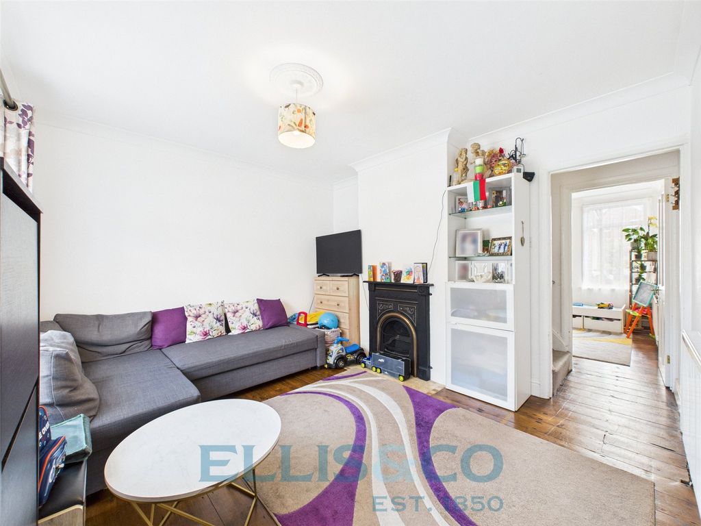 Property photo 2 of 13 Picture No. 21
