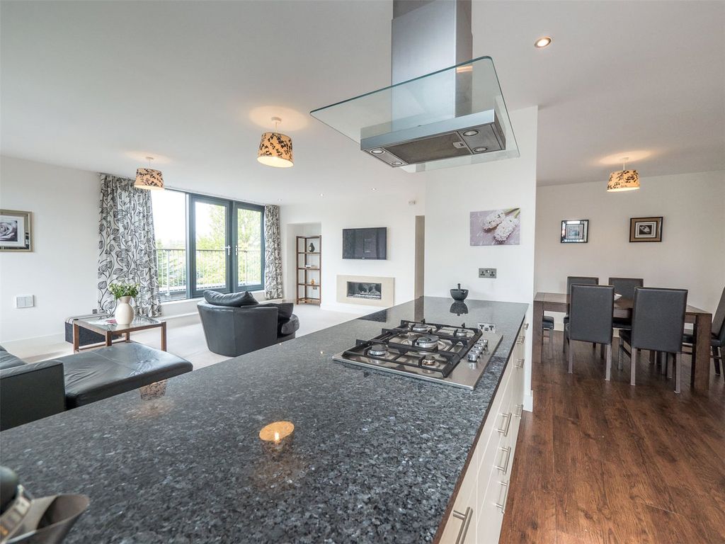 Property photo 1 of 13 Photo 1