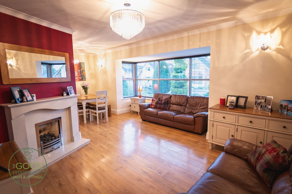 Property photo 2 of 22