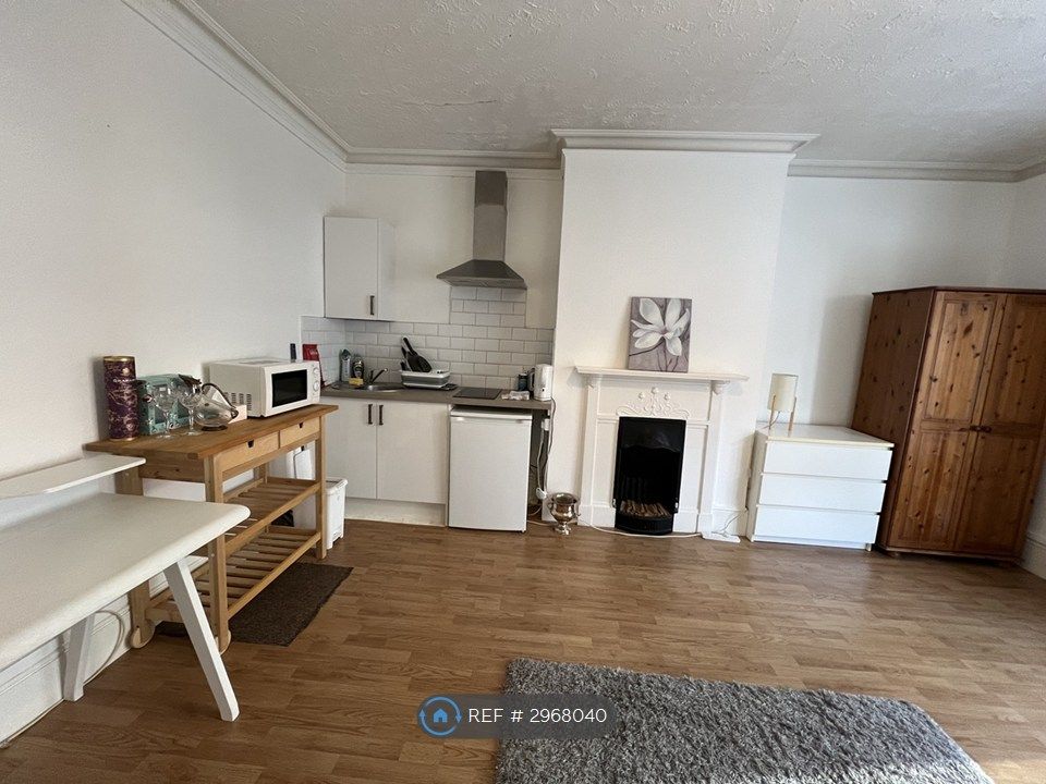 Property photo 2 of 4