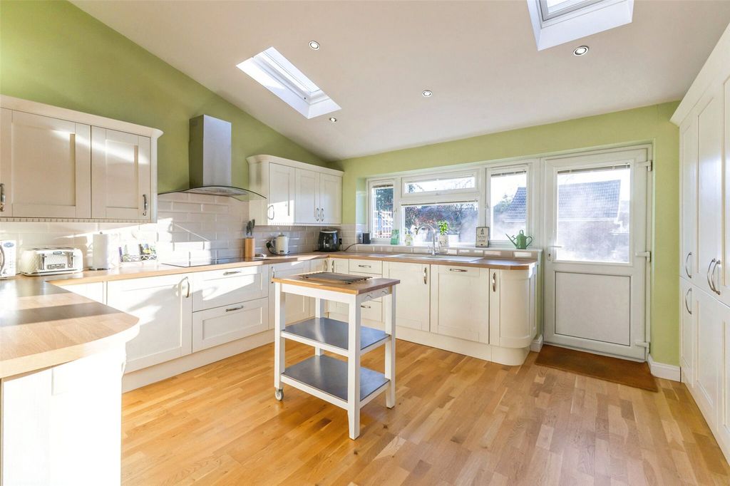 Property photo 3 of 16 Picture No. 03