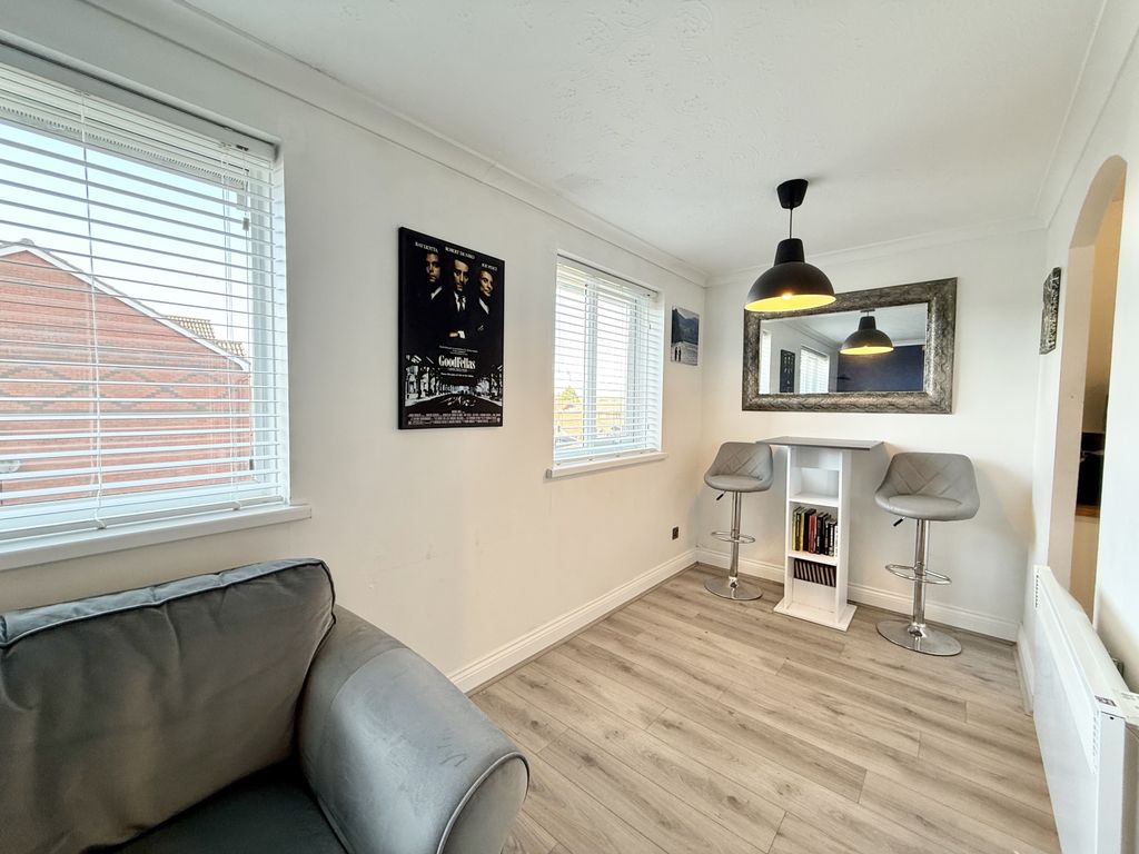 Property photo 3 of 11 Img_2353