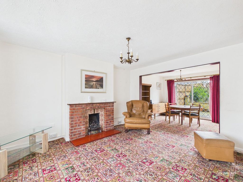 Property photo 2 of 16