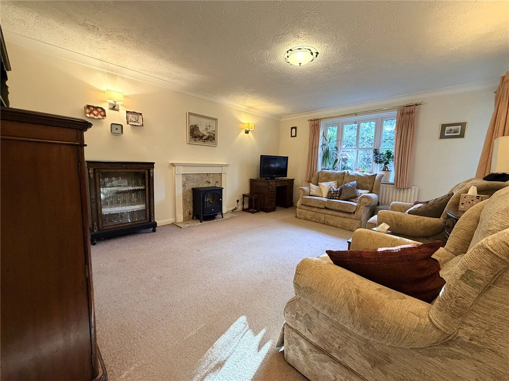 Property photo 3 of 14 Picture No. 23