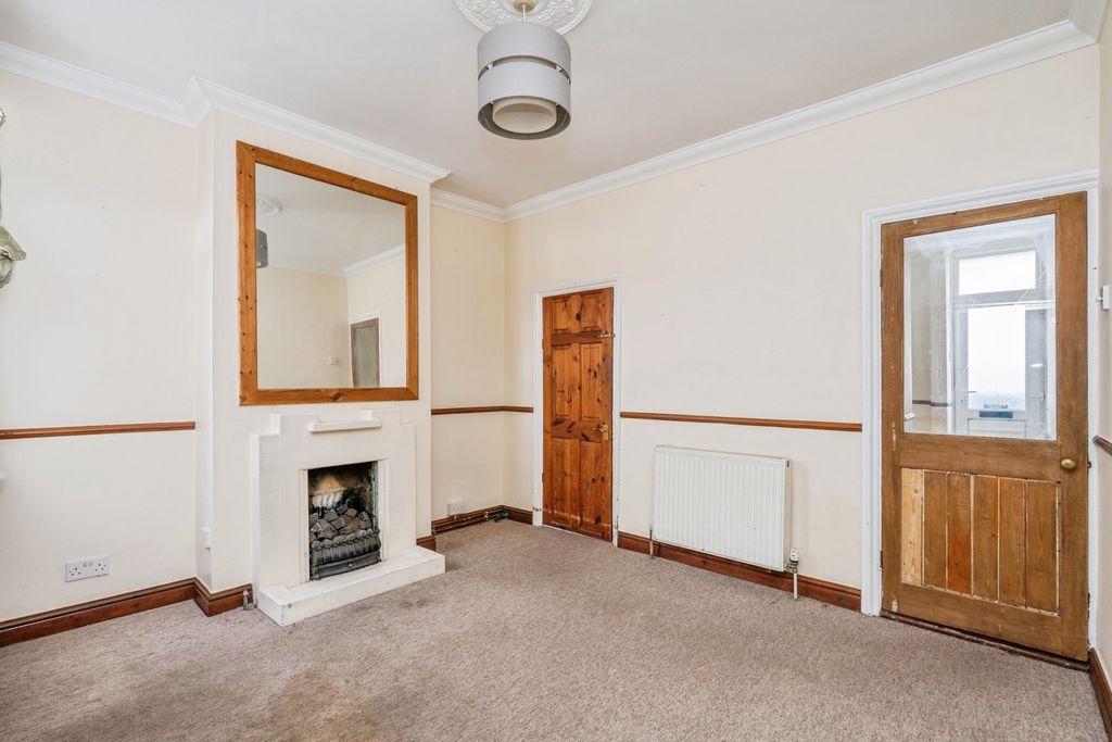Property photo 2 of 17 Photo