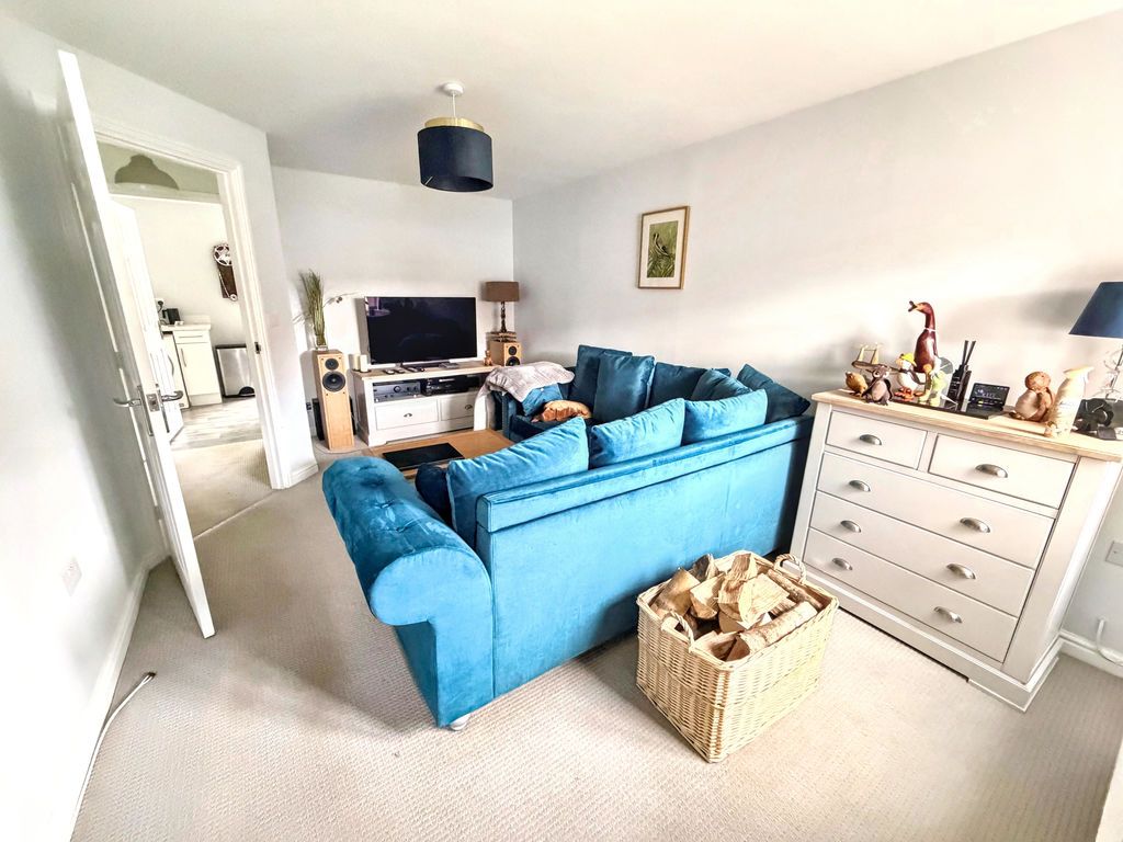 Property photo 3 of 11 Photo 9