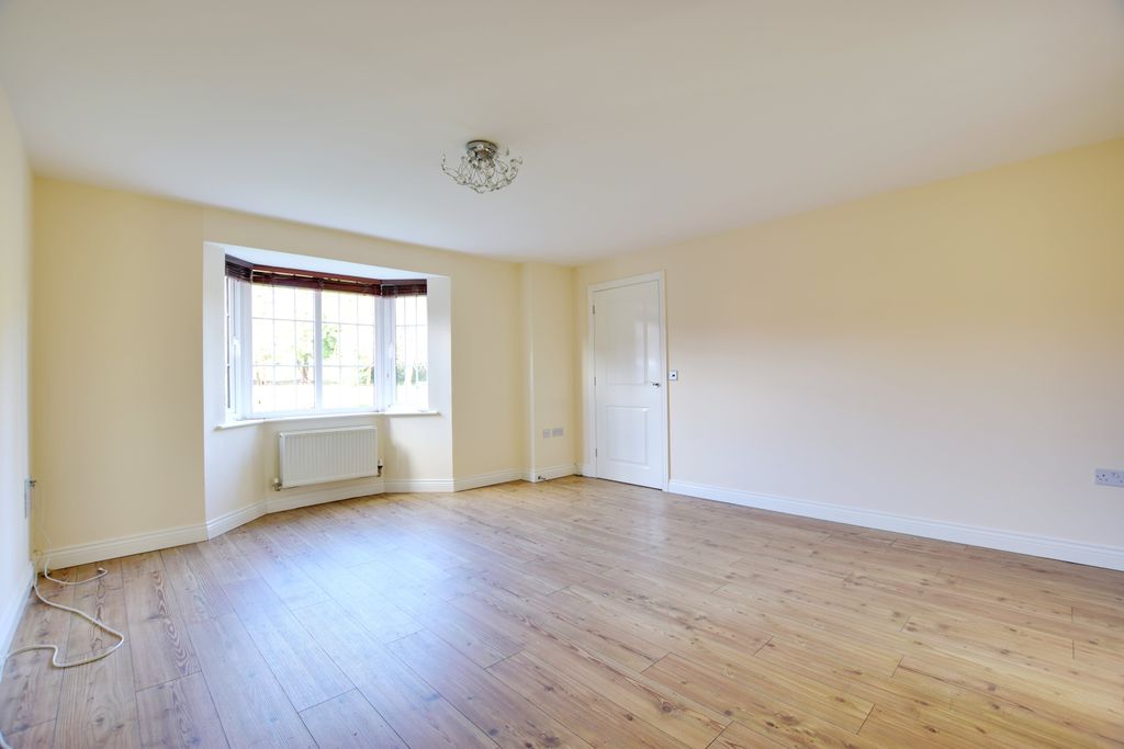 Property photo 3 of 19 3