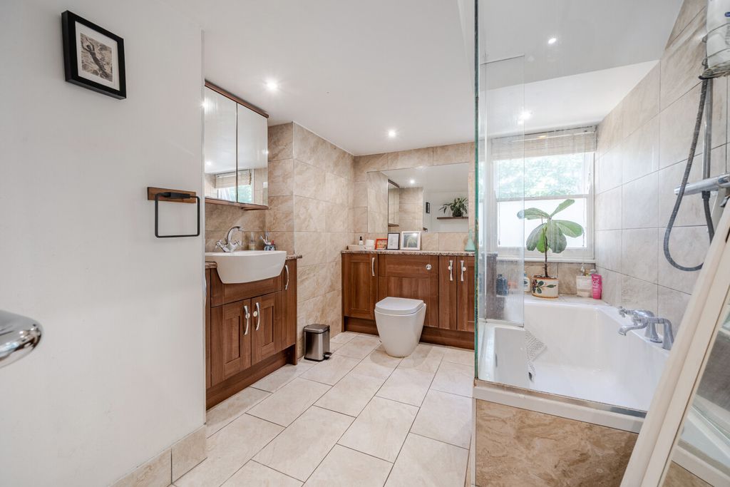 Property photo 2 of 16 1496958-7-6A6B2E5...