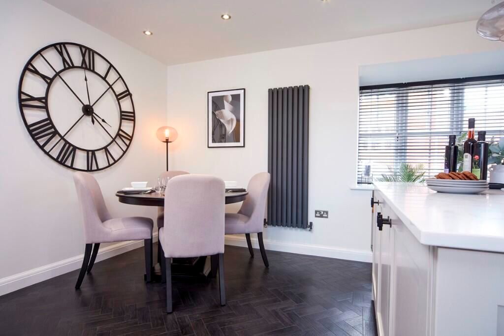 Property photo 3 of 8 Photo 6