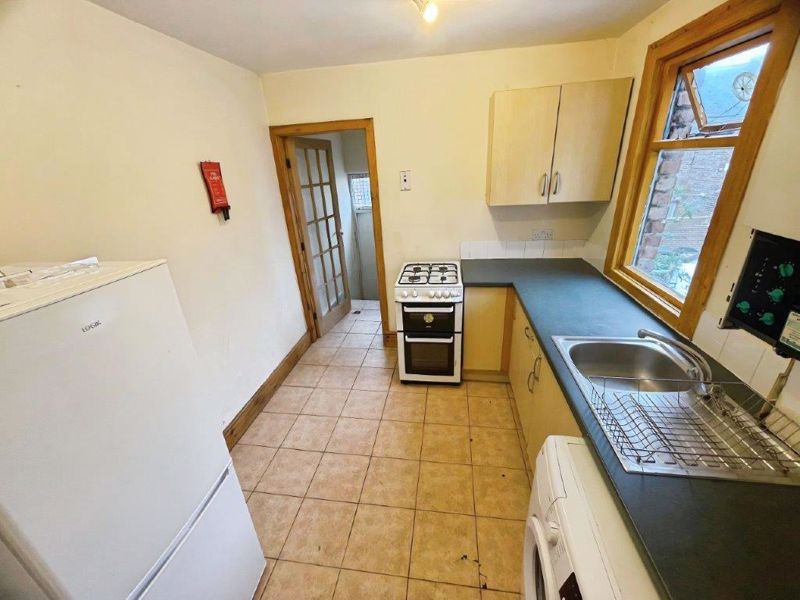 Property photo 3 of 6 Photo 12