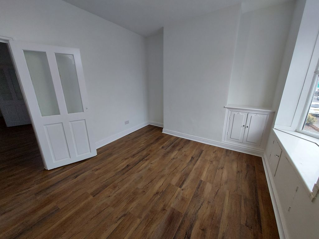 Property photo 2 of 9 Living Room