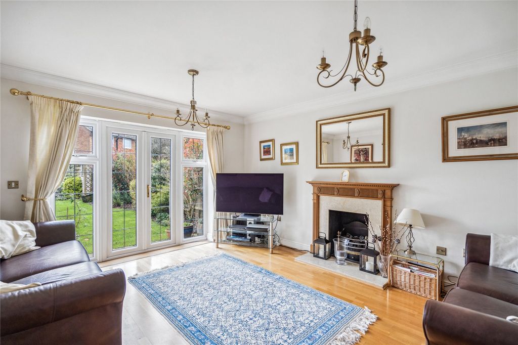 Property photo 3 of 13 Living Room