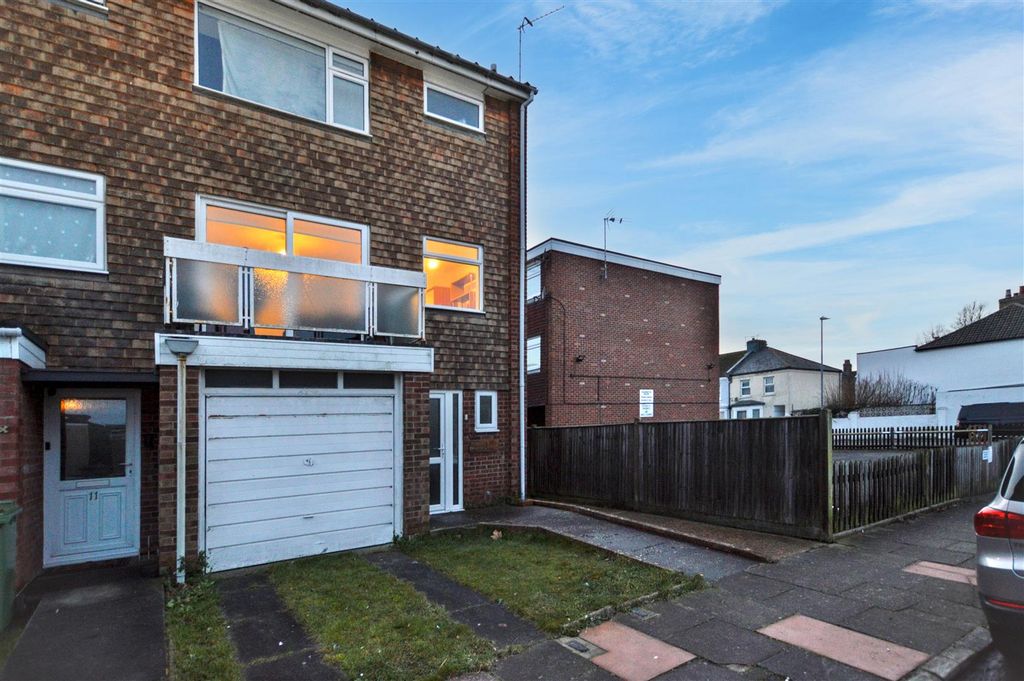 Property photo 1 of 10 Dsc_0221.Jpg