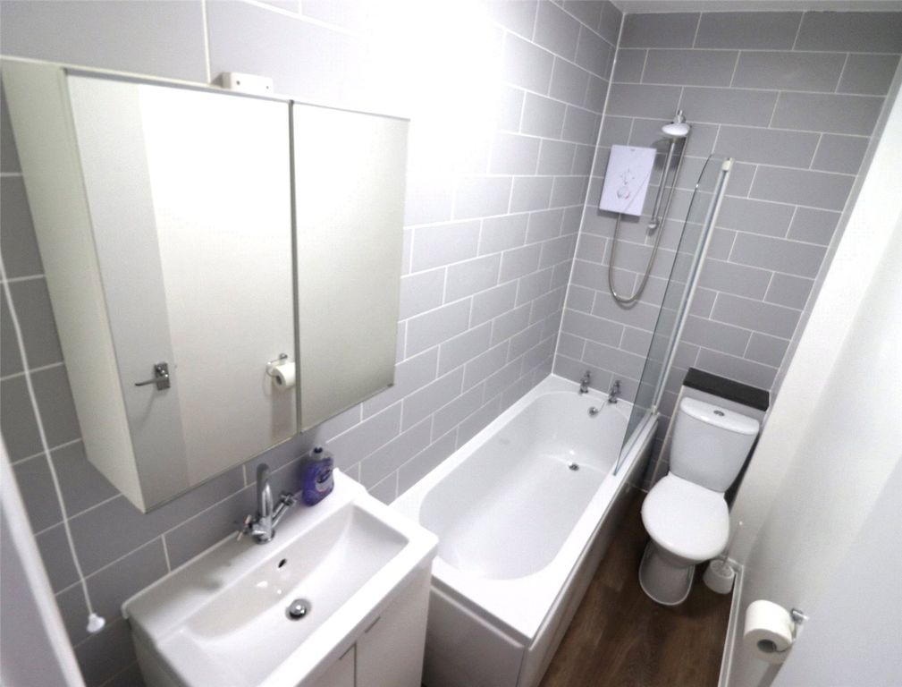 Property photo 3 of 7 Picture No. 15