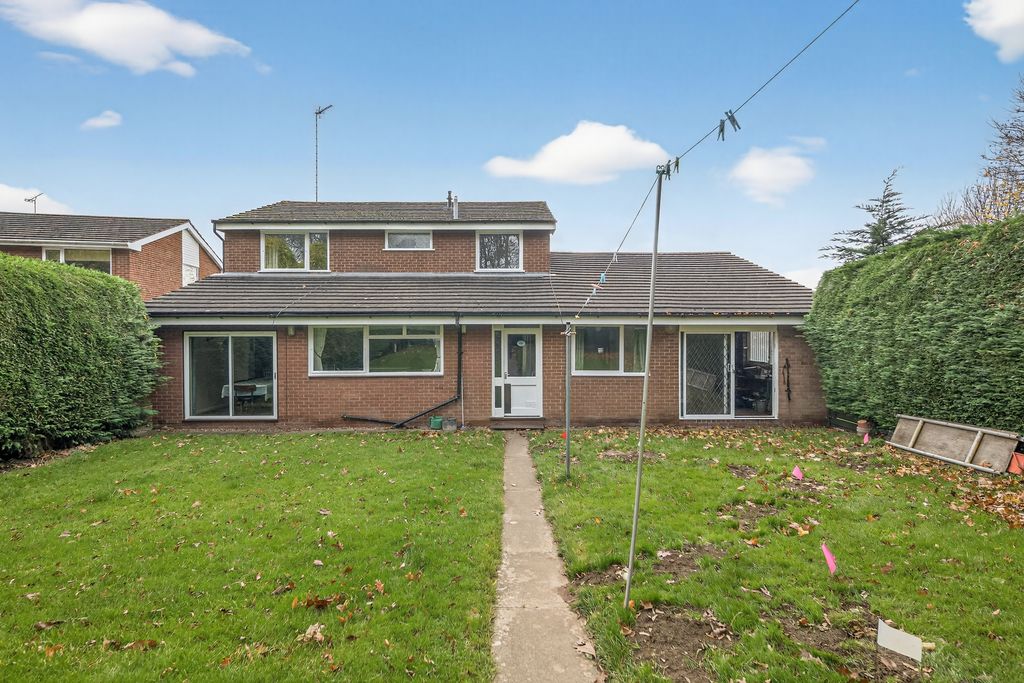 Property photo 3 of 18