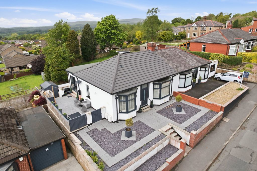 Property photo 1 of 51