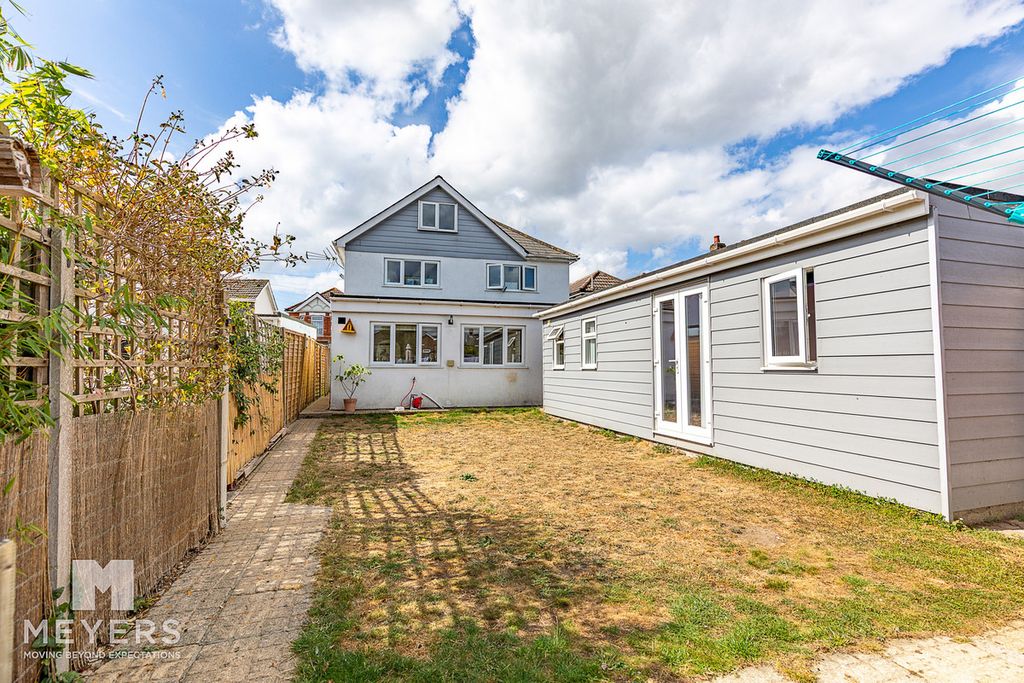 Property photo 1 of 22