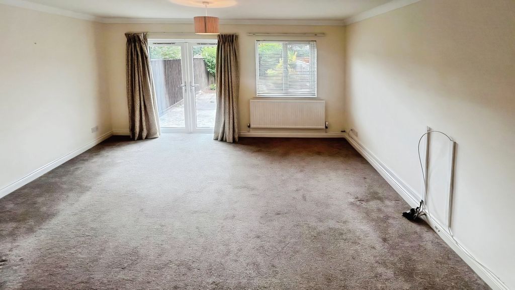 Property photo 2 of 10 82d688B2-Whatsapp 20Image 202026-09-07 20At 2016.5