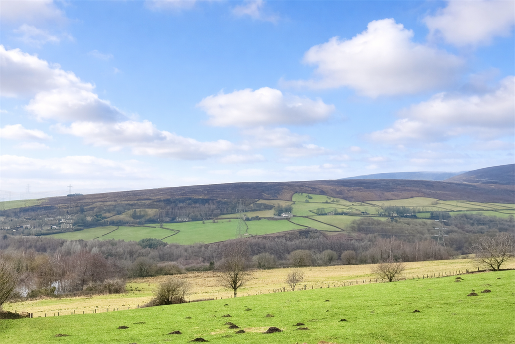 Property photo 3 of 30 (Main)