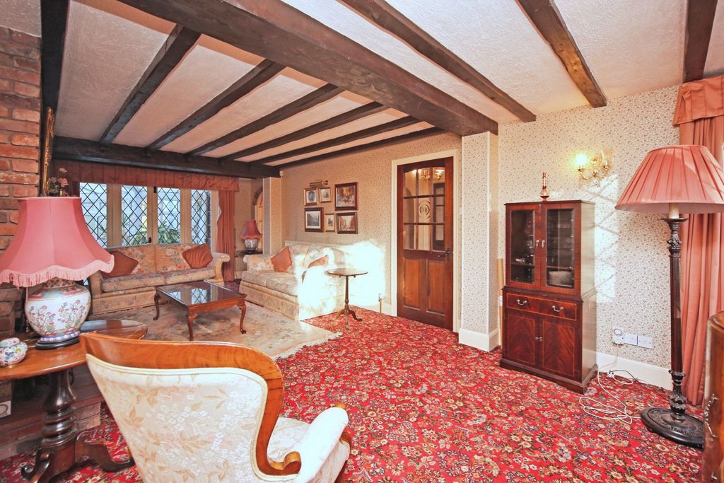 Property photo 2 of 37 Living Room