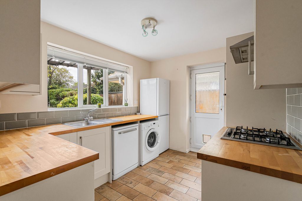 Property photo 3 of 19