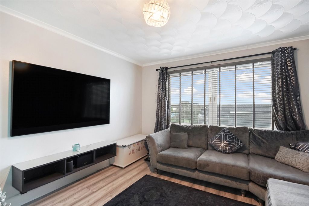 Property photo 2 of 19 Picture No. 08