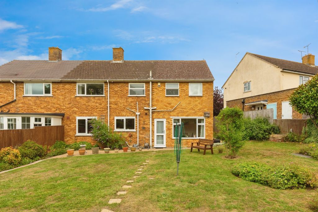Property photo 2 of 17