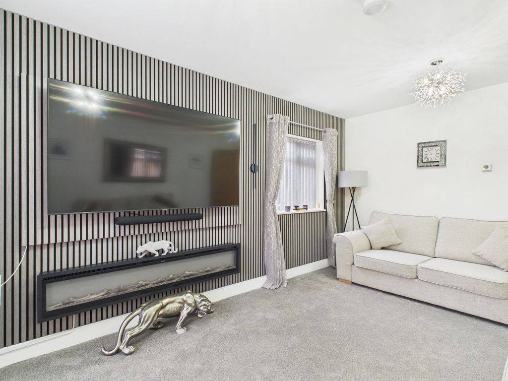 Property photo 3 of 24 4793848