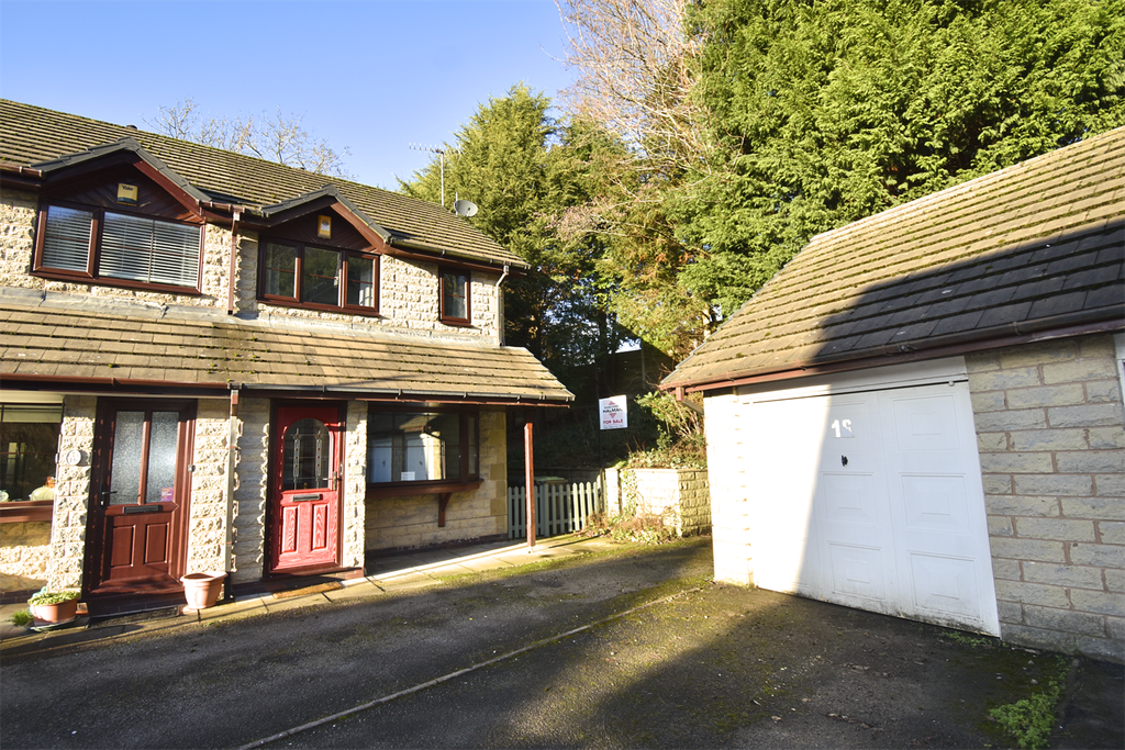 Property photo 1 of 12 (Main)