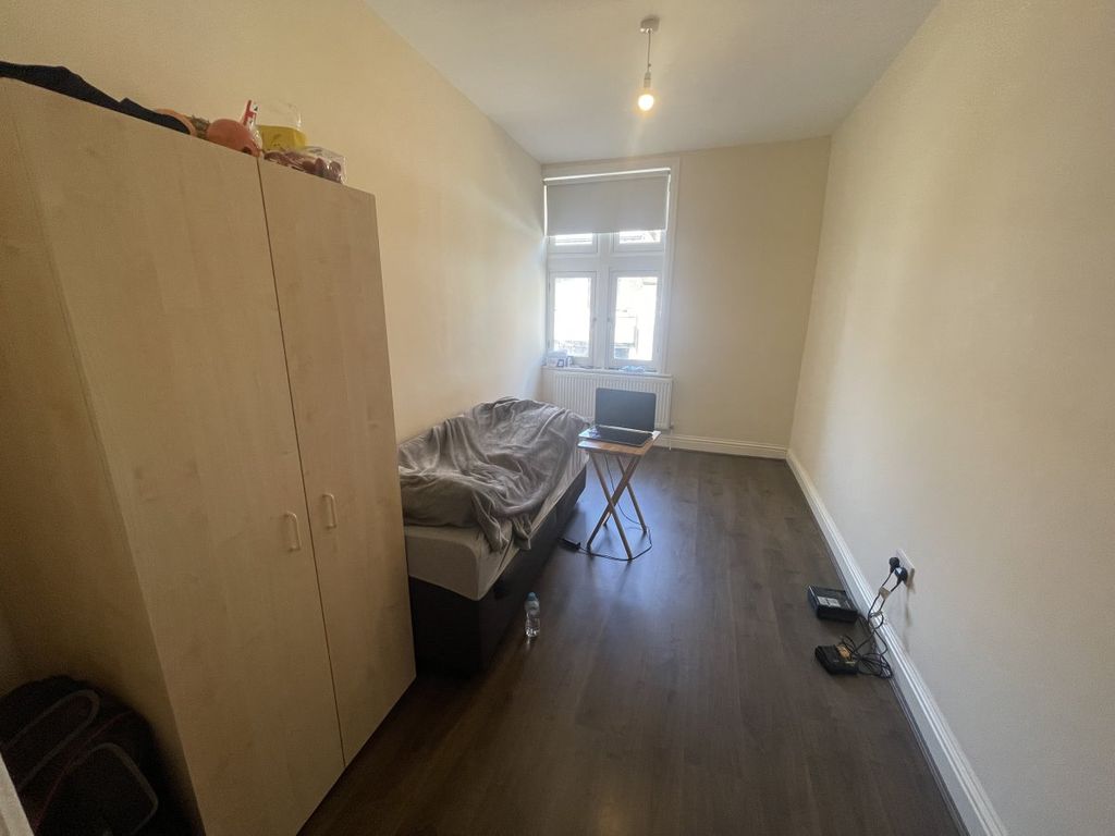 Property photo 2 of 5 Gallery