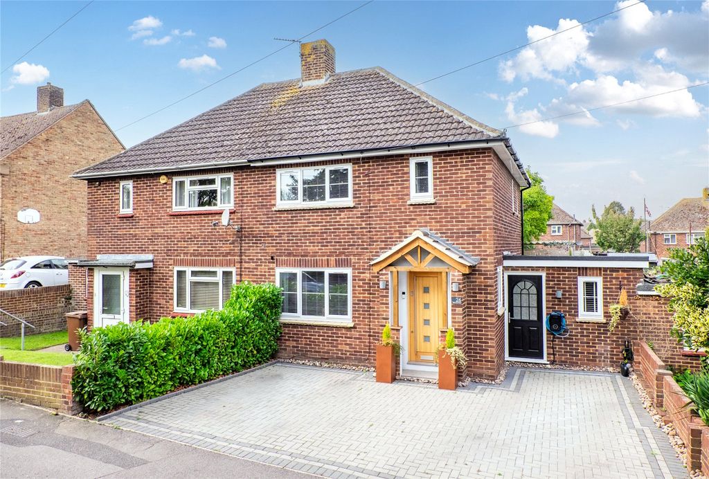 Property photo 2 of 37 Picture No. 06