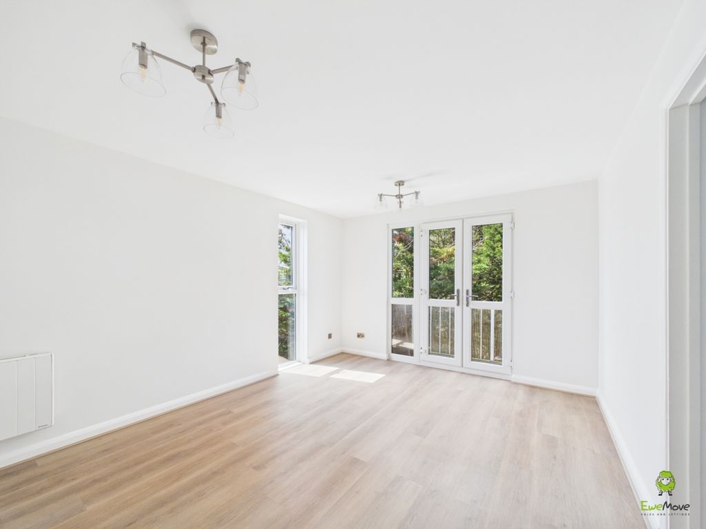 Property photo 2 of 5 42Ac506095Fa4A49A19Dcbda4E001B77_100_Cam02615G0-Pr