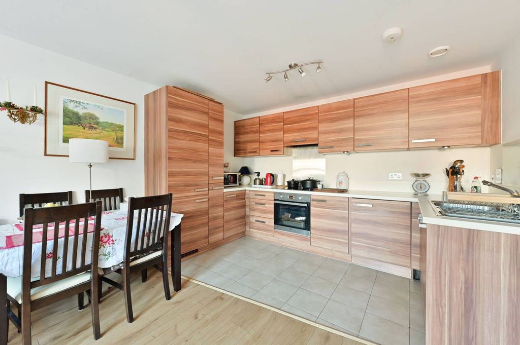Property photo 3 of 13
