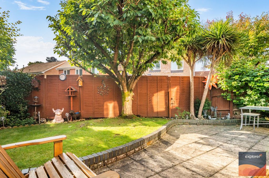 Property photo 3 of 16