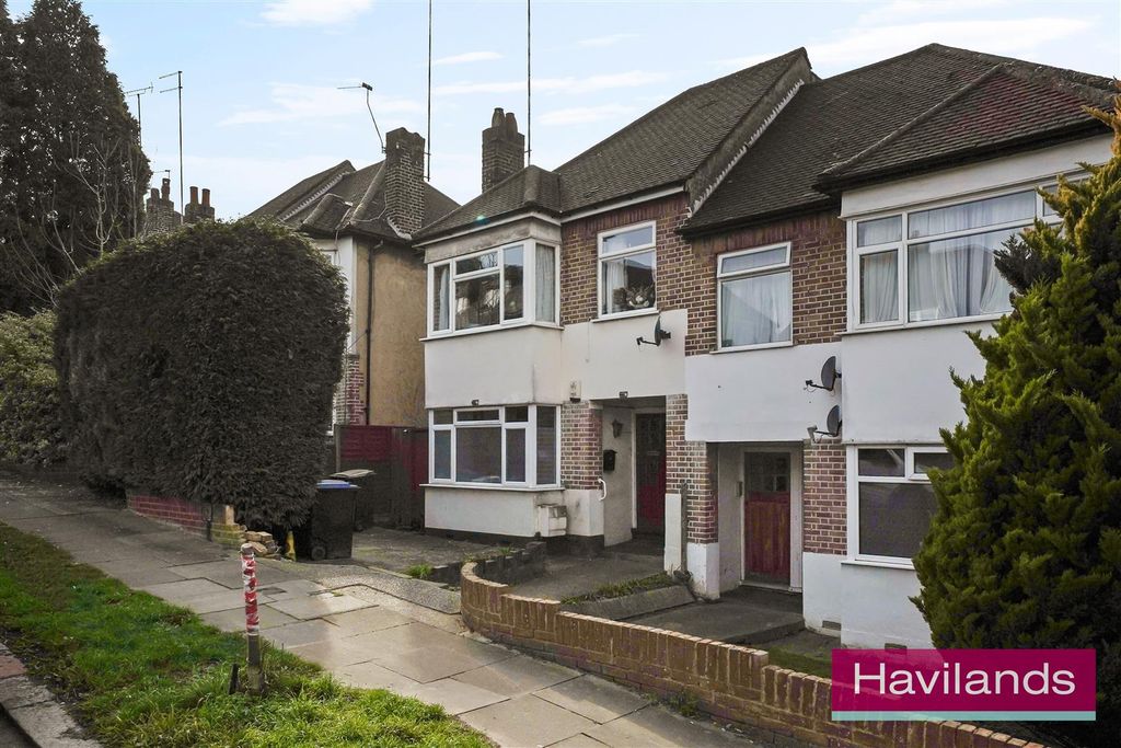 Property photo 1 of 12 Deepdene Court-12.Jpg