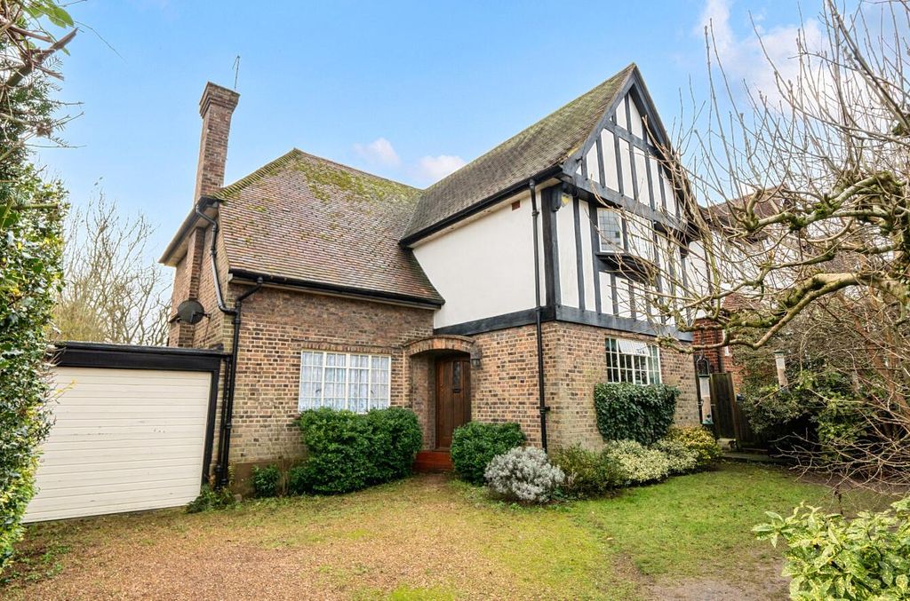 Property photo 1 of 15 1397878-24-696509d583A37.Jpg