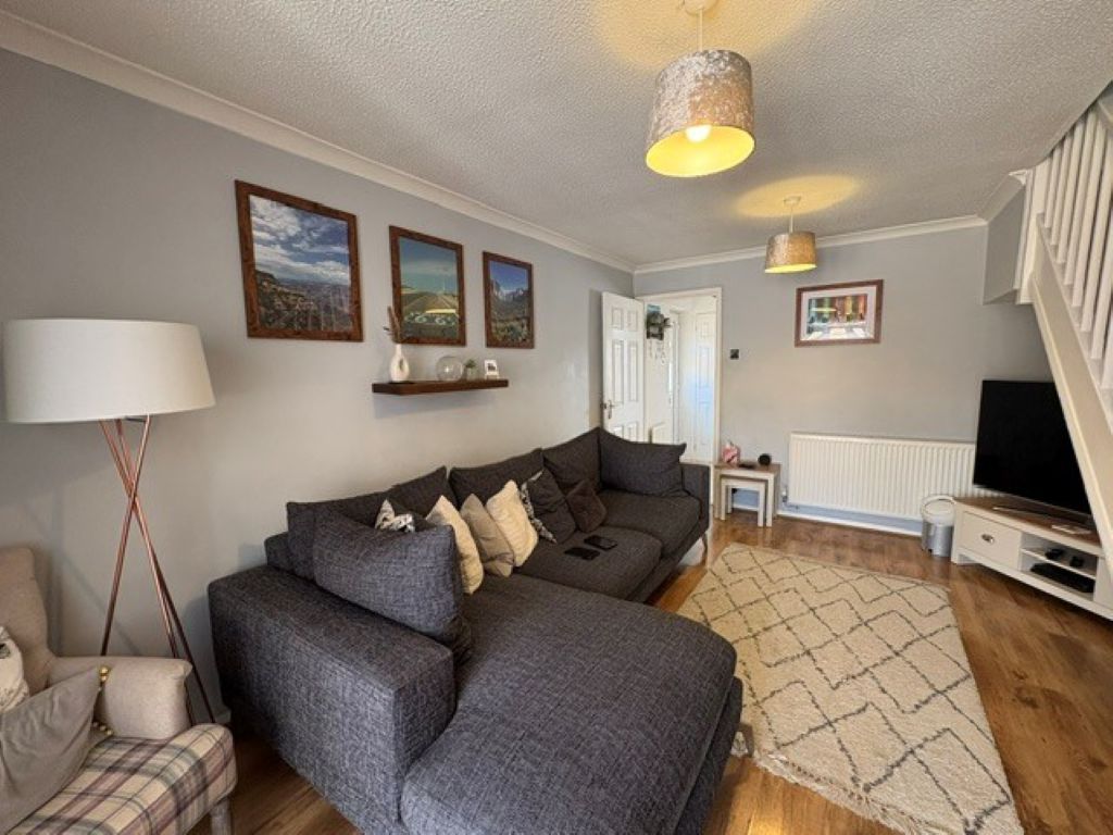 Property photo 2 of 11