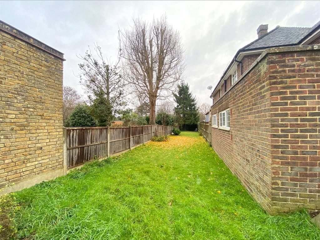 Property photo 2 of 8 Picture No. 04