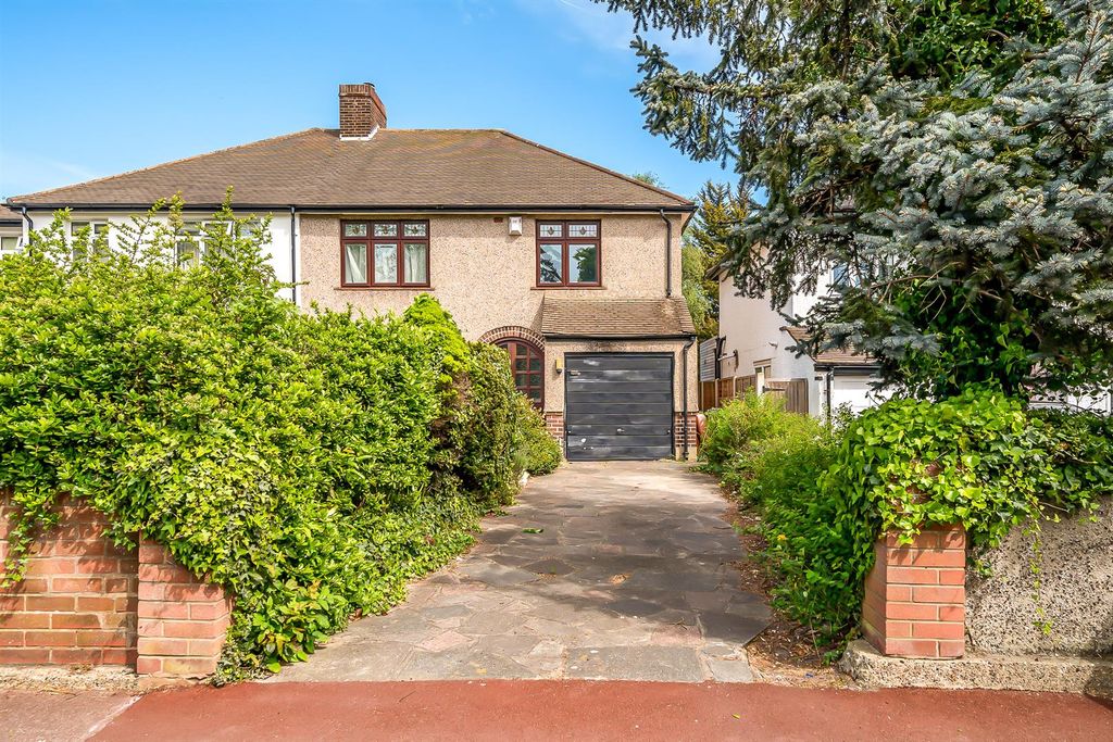 Property photo 1 of 16