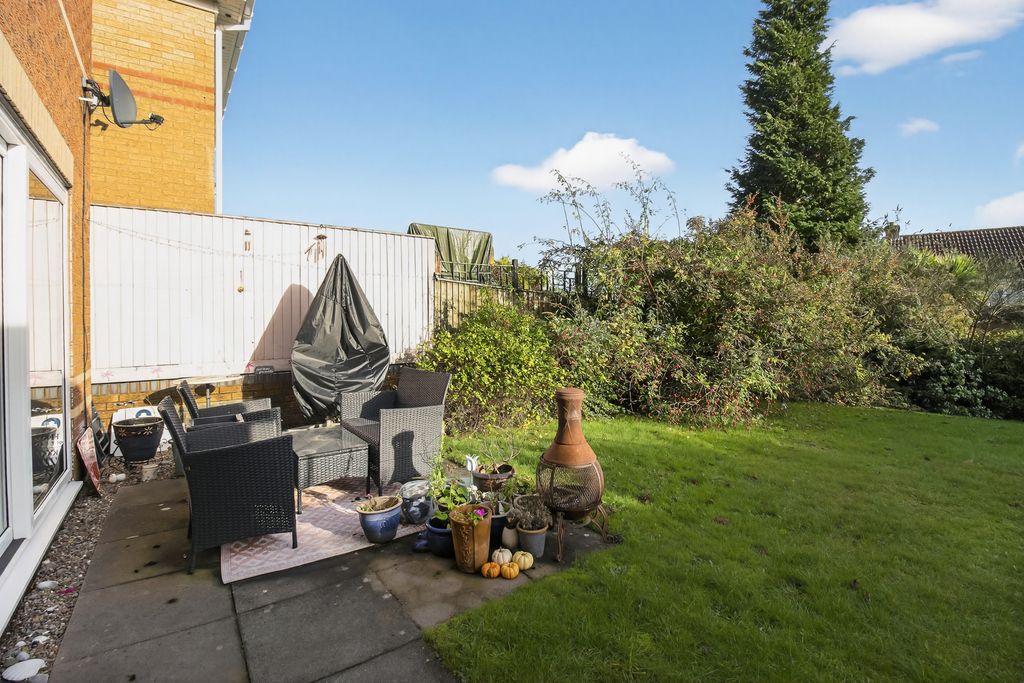 Property photo 3 of 19