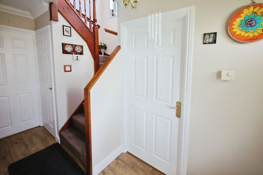 Property photo 2 of 17 Pbox-Img.Jpg