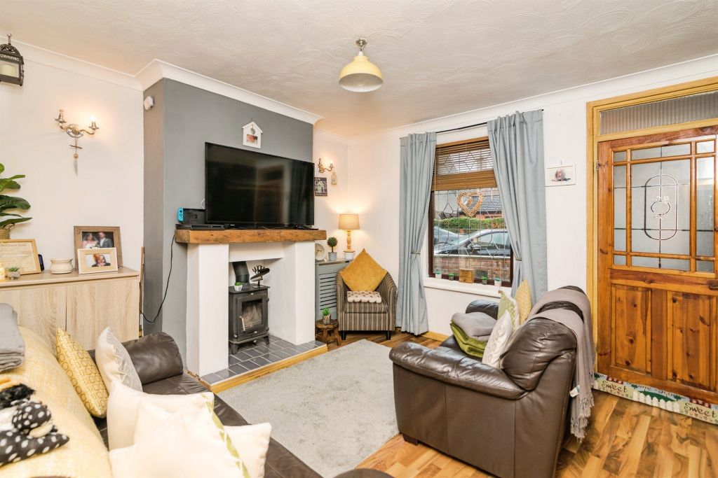 Property photo 2 of 16
