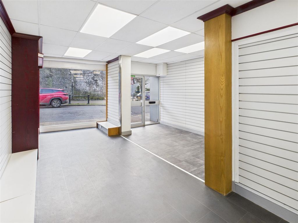 Property photo 2 of 23 Cam05016G0-Pr0157-Still003.Jpg