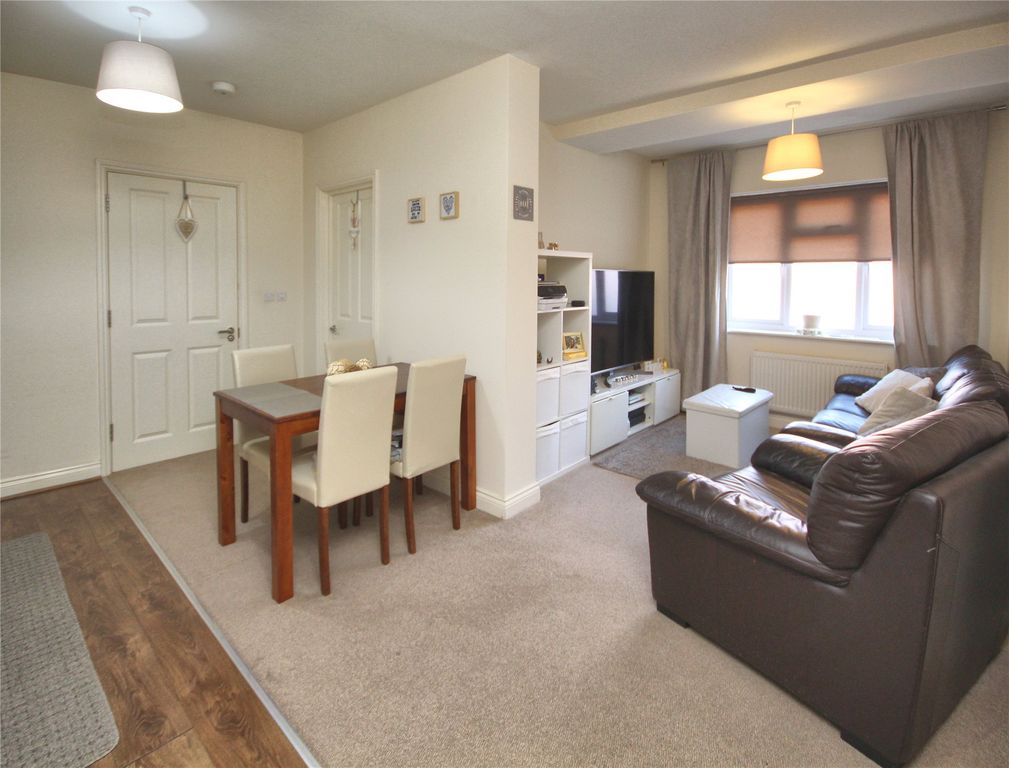 Property photo 3 of 7 Picture No. 04