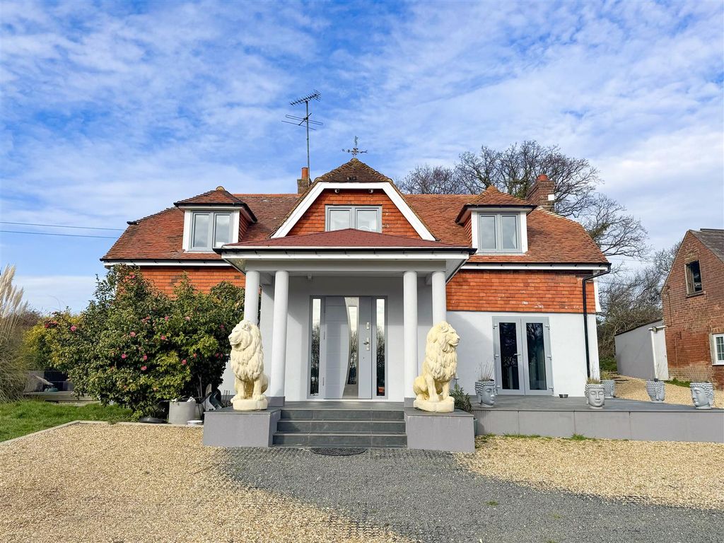 Property photo 1 of 27