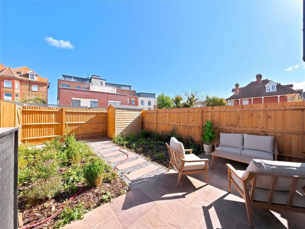 Property photo 3 of 24 Picture No. 24