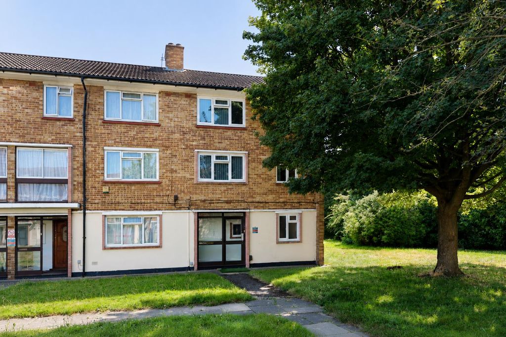 Property photo 1 of 12